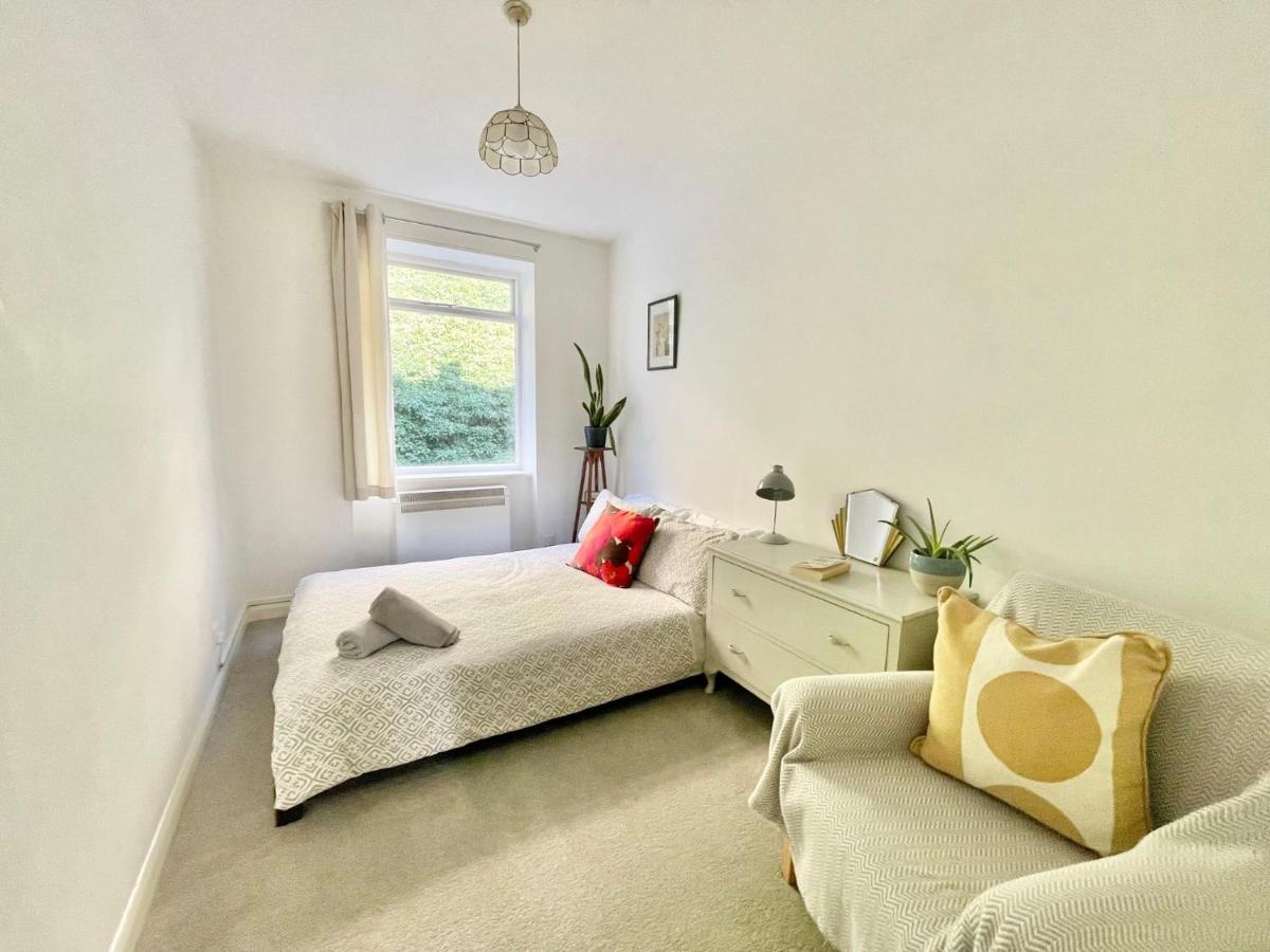 Stunning 2 Bed With Sea View In Hastings Old Townアパートメント エクステリア 写真